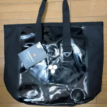 PIRARUCU 방수 토트백 블랙