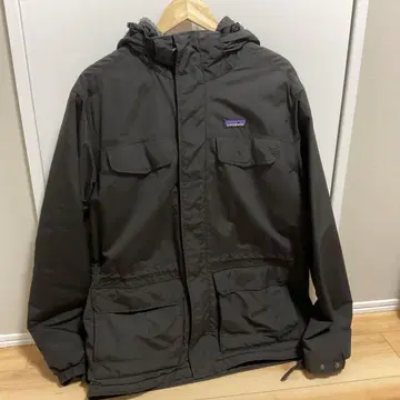 파타고니아 이스마스 파카 블랙 L 사이즈