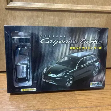 미사용 새상품 포르쉐 카이엔터보 1/43 스케일 모델 프라모델