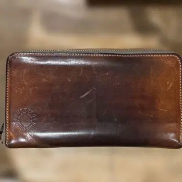 BUTTERO 부테로 가죽 라운드 지퍼 지갑 브라운