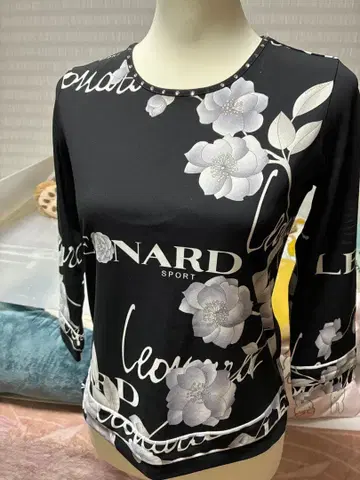 레오나르 스포츠 중고 티셔츠