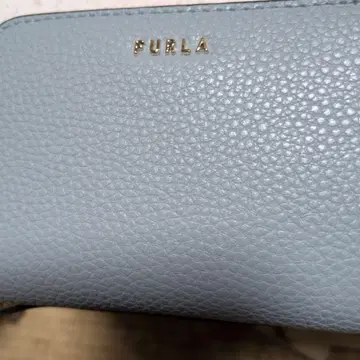 FURLA 라이트 블루 접이식 지갑