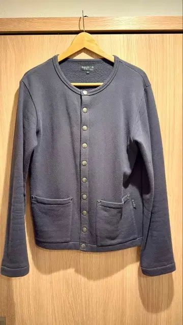 agnes b homme 스냅 가디건 EAY8M001 에네스베