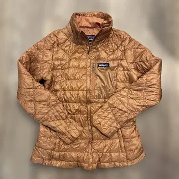 새상품급 patagonia 여성용 다운 자켓