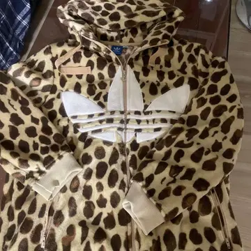 로데오 크라운 adidas 후드티