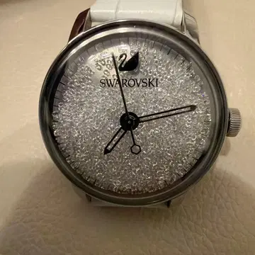 SWAROVSKI 크리스탈 화이트 가죽 손목시계
