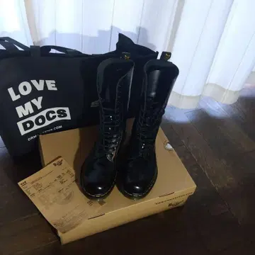 [닥터 마틴] 1914 블랙 가죽 하이컷 부츠 (14홀)