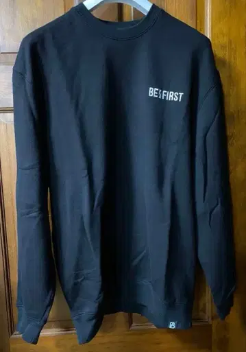 BE:FIRST 블랙 크루넥
