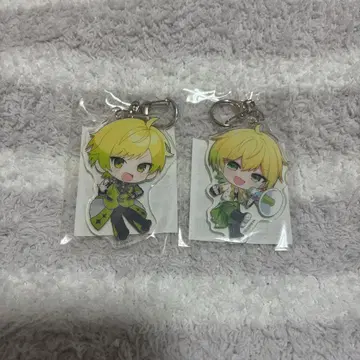 AMPTAK x COLORS 쁘릿츠 아크릴 키링 2개 세트