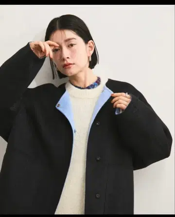 오버 사이즈 블랙 스카이블루 자켓