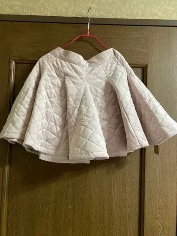 릴릴리 라이트 핑크 퀼팅 플레어 스커트 FREE