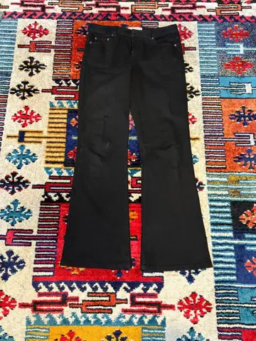 블랙 부츠컷 데님 플레어 데님 데님 블랙 데님