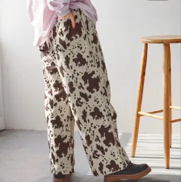 niko and - 프린트 코듀로이 팬츠 카우 패턴 FREE 사이즈