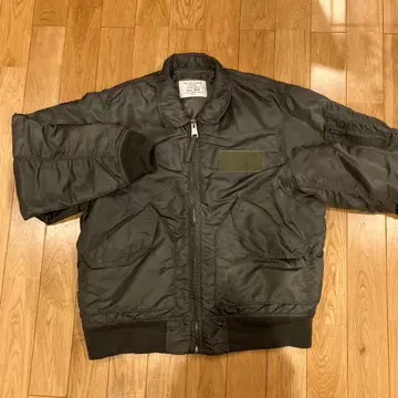 AVIREX x Steven Alan CWU-45/P 재킷