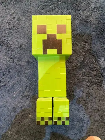 마인크래프트 크리퍼 입상