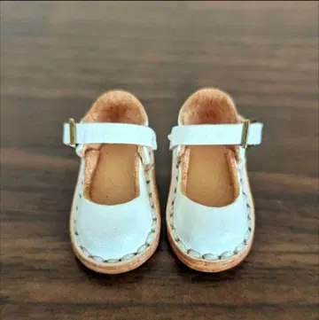 미니어처 스트랩슈즈 네오 브라이스 아이시돌 부츠 신발 화이트