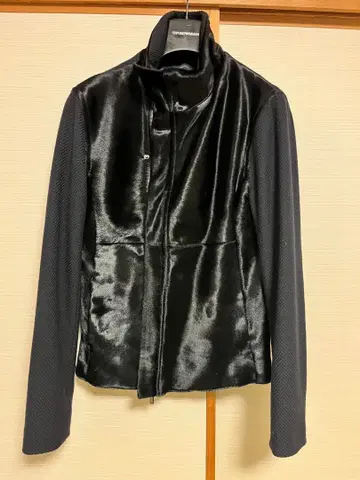 EMPORIO ARMANI 송치 가죽 절개 집업 자켓
