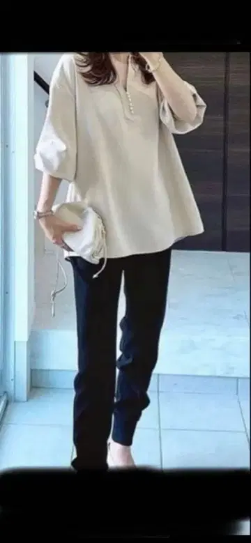 엠마 테일러 베이지