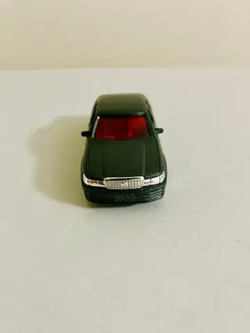 익명 배송 토미카 1/64 도요타 셀시오 일본제