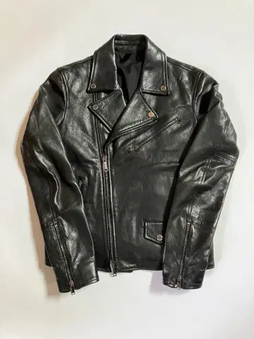 새상품급!! TAGLIATORE 딸리아또레 더블 가죽 라이더 자켓