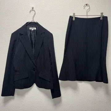 [모던 하모니] 블랙 스트라이프 자켓 & 스커트 세트 졸업/입학식