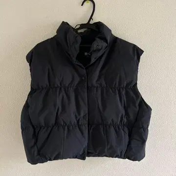 UNIQLO C 블랙 다운 자켓 슬리브리스 XL