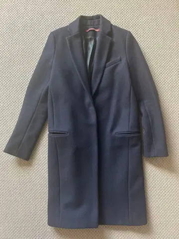 콩트와르 데코토니에 체스터 코트