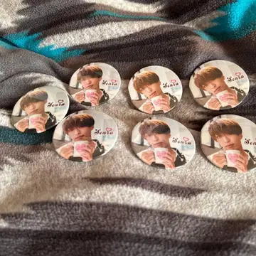 센라 실사 캔뱃지