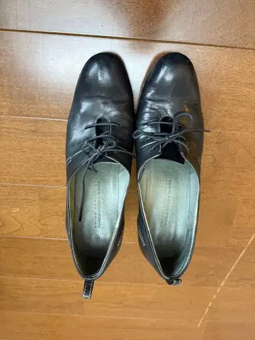 블랙 가죽 하이힐 펌프스