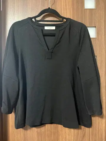 ADORE 블랙 7부 소매 상의 38 어도어