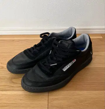 vinylarchive x reebok CLUB C 85