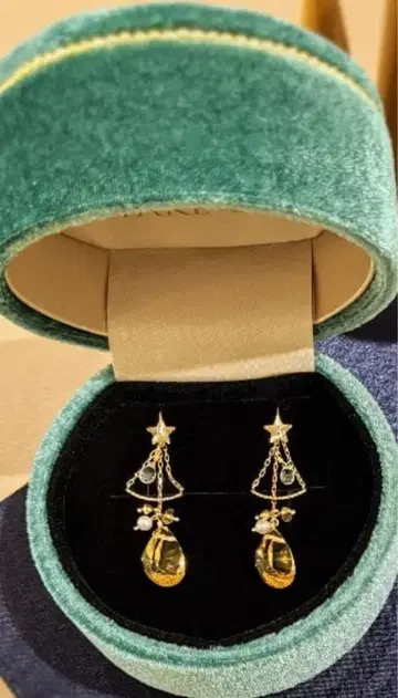 TAKE-UP 샴페인쿼츠 귀걸이 한정품