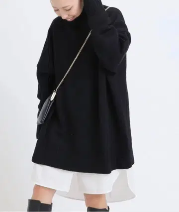 두지엠 클라세 CINOH/치노 터틀넥 니트 미니 드레스