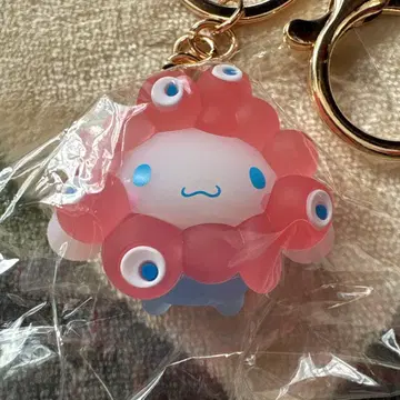 산리오 미야쿠미야쿠 입체 마스코트 클리어 컬러 키링 시나모롤