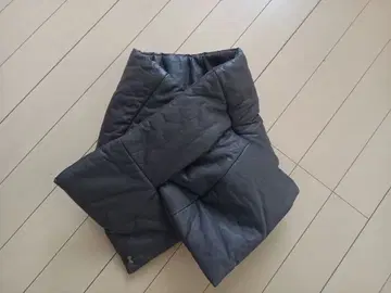 미나 페르호넨 머플러 가죽