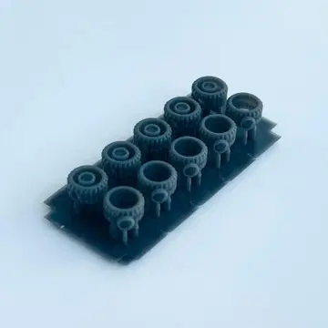 군경 자쿠에도 장착 가능한 카메라 레일