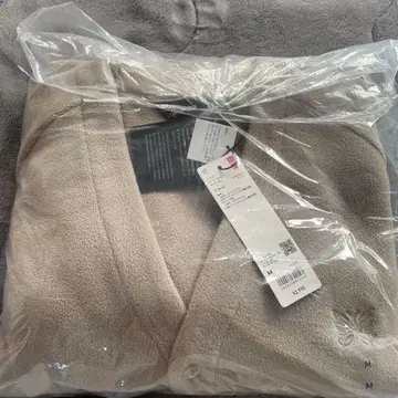 유니클로 니들 플리스 오버사이즈 가디건 베이지 M 미사용 새상품