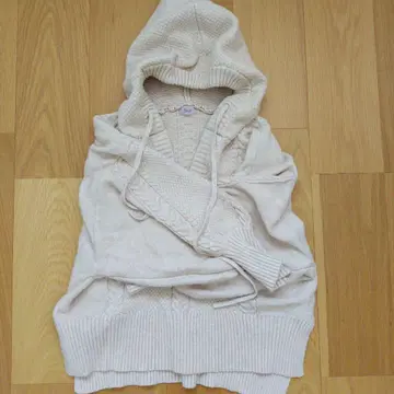 flower 후드 부착 니트 스웨터 아이보리