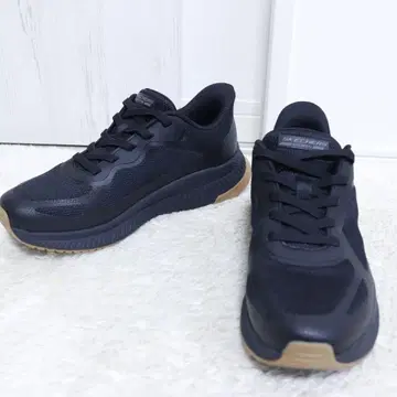 새상품급 SKECHERS 슬립인즈 BOBS 25.5cm