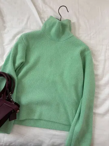 1시즌 착용 투모로우랜드 DESPRES