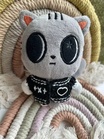 TXT 뿔바투 TOMORROW풍 자켓