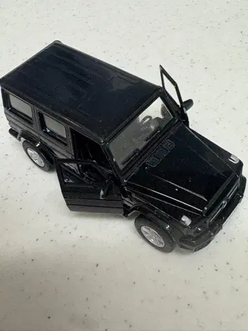 RMZ City 미니카 벤츠