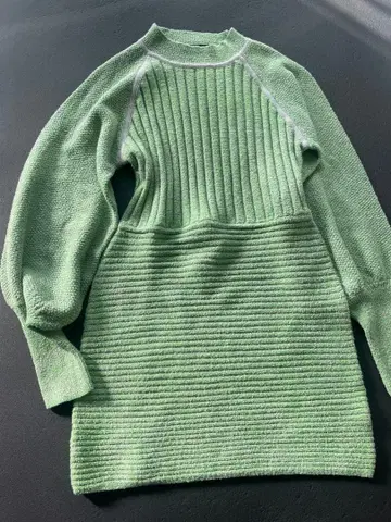 라이트 그린 라메 긴팔 미니 원피스 지나시스