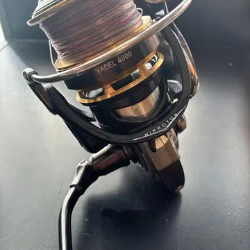VADEL 4000 스피닝 릴 바델