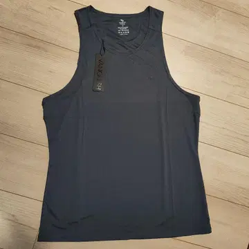 새상품 Vanquish fitness 탱크탑 M