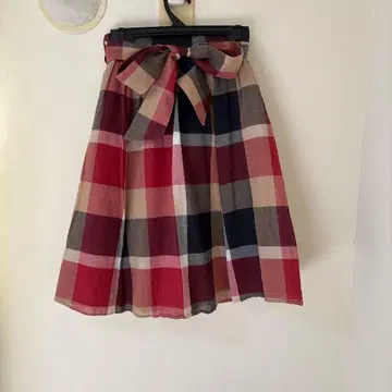 BLUE LABEL 체크 무늬 플레어 스커트