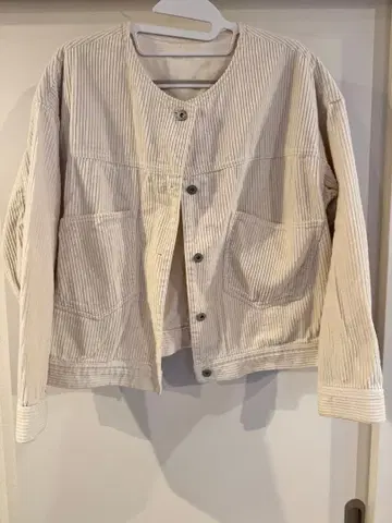 GU 아이보리 코듀로이 노카라 자켓