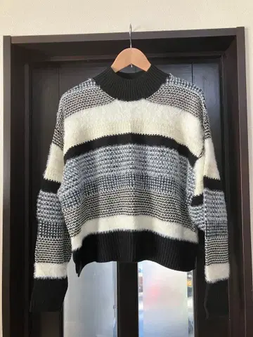 부기우기 boogie-woogie 보더 이소재 니트