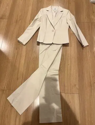 NATURAL BEAUTY BASIC 베이지 수트 셋업 M