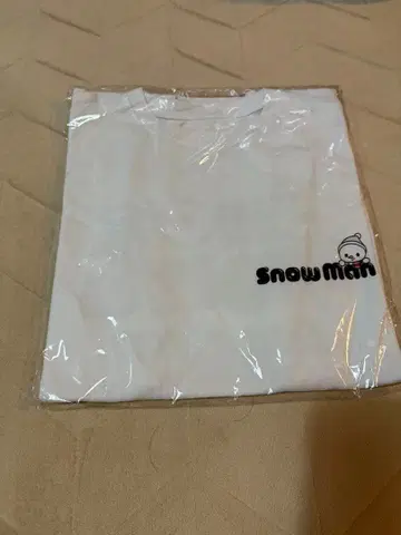 Snow Man의 1st 스타디움 라이브 공식 T셔츠